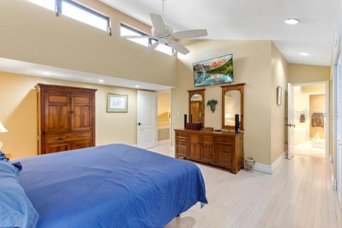 Townhouse in Fort Myers, Florida 3 bedrooms, 255.39 sq.m. № 2395552 - photo 24