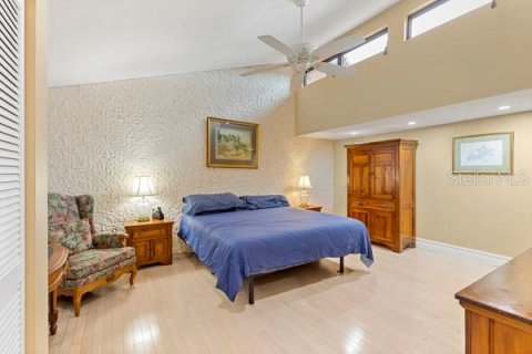 Townhouse in Fort Myers, Florida 3 bedrooms, 255.39 sq.m. № 2395552 - photo 22