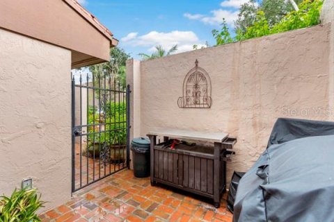 Townhouse in Fort Myers, Florida 3 bedrooms, 255.39 sq.m. № 2395552 - photo 14