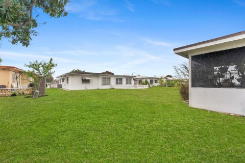 Villa ou maison à vendre à Tamarac, Floride: 2 chambres, 86.4 m2 № 2146369 - photo 20