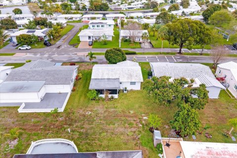 Villa ou maison à vendre à Tamarac, Floride: 2 chambres, 86.4 m2 № 2146369 - photo 2