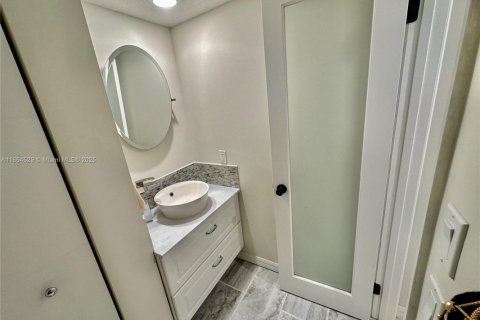 Townhouse in Pembroke Pines, Florida 3 bedrooms, 159.05 sq.m. № 1893540 - photo 20