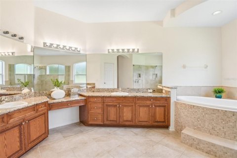 Villa ou maison à vendre à Lutz, Floride: 4 chambres, 331.94 m2 № 2437201 - photo 19