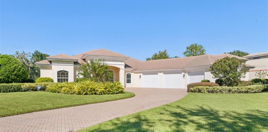 Villa ou maison à Lutz, Floride 4 chambres, 331.94 m2 № 2437201