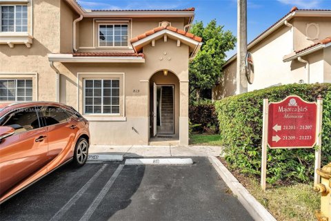 Townhouse in Miami Gardens, Florida 3 bedrooms, 128.02 sq.m. № 2013737 - photo 5