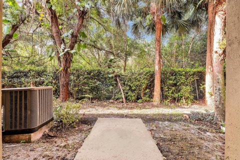 Townhouse in Miami Gardens, Florida 3 bedrooms, 128.02 sq.m. № 2013737 - photo 10