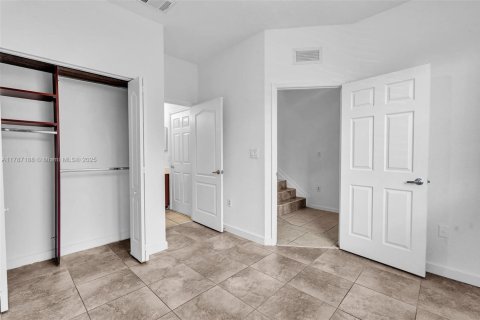 Townhouse in Miami Gardens, Florida 3 bedrooms, 128.02 sq.m. № 2013737 - photo 30