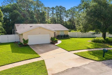 House in Longwood, Florida 3 bedrooms, 130.99 sq.m. № 2349563