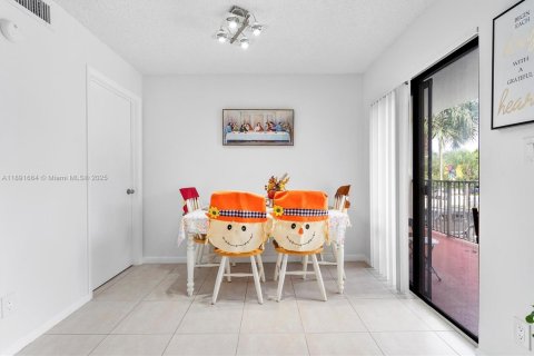 Condominio en venta en Hollywood, Florida, 1 dormitorio, 78.13 m2 № 1946023 - foto 5