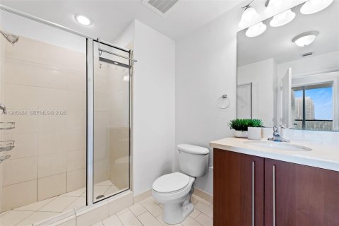 Condominio en alquiler en Miami, Florida, 2 dormitorios, 94.11 m2 № 2048141 - foto 20
