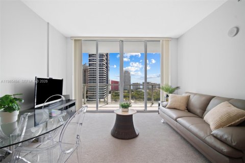 Condominio en Miami, Florida, 2 dormitorios  № 2048141