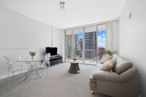 Condominio en alquiler en Miami, Florida, 2 dormitorios, 94.11 m2 № 2048141 - foto 2