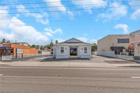 Commercial property in Saint Pete Beach, Florida 193.79 sq.m. № 1828035 - photo 3