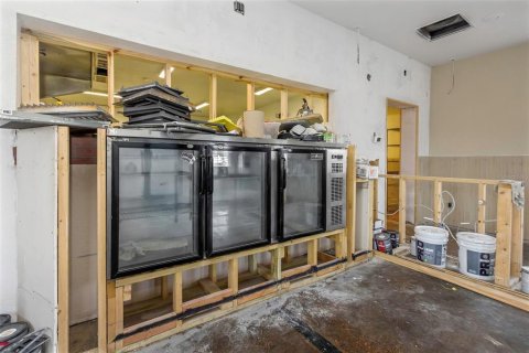 Commercial property in Saint Pete Beach, Florida 193.79 sq.m. № 1828035 - photo 13