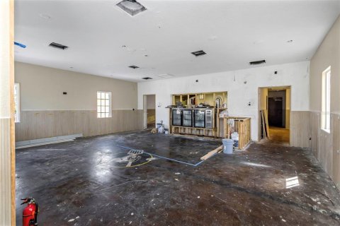 Commercial property in Saint Pete Beach, Florida 193.79 sq.m. № 1828035 - photo 8