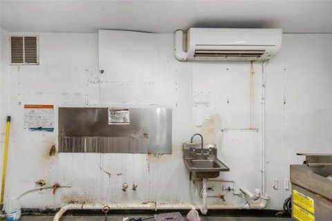 Commercial property in Saint Pete Beach, Florida 193.79 sq.m. № 1828035 - photo 22