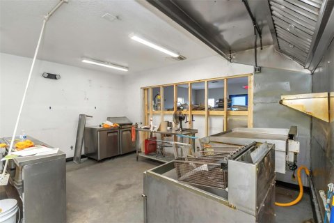 Commercial property in Saint Pete Beach, Florida 193.79 sq.m. № 1828035 - photo 20