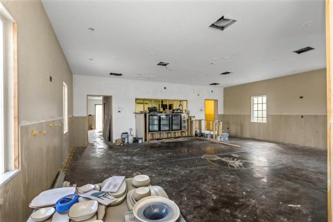 Commercial property in Saint Pete Beach, Florida 193.79 sq.m. № 1828035 - photo 12