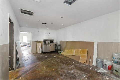 Commercial property in Saint Pete Beach, Florida 193.79 sq.m. № 1828035 - photo 14