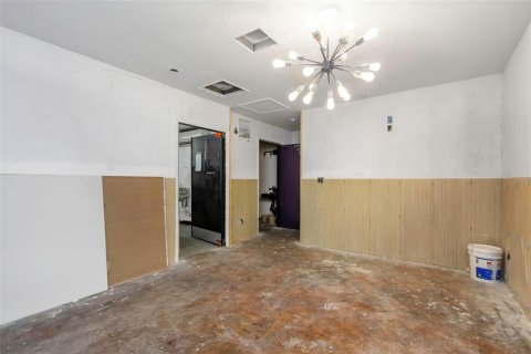 Commercial property in Saint Pete Beach, Florida 193.79 sq.m. № 1828035 - photo 28