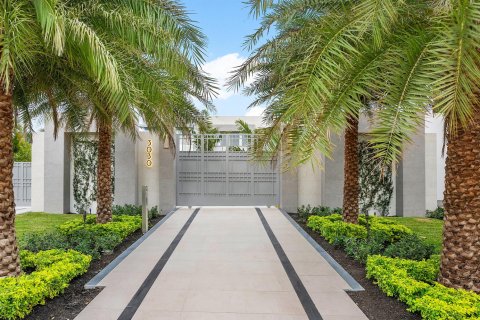 House in West Palm Beach, Florida 7 bedrooms, 927.81 sq.m. № 2180803