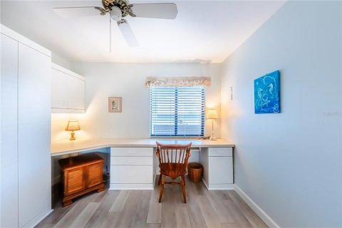 Condo in Venice, Florida, 2 bedrooms  № 1551460 - photo 20