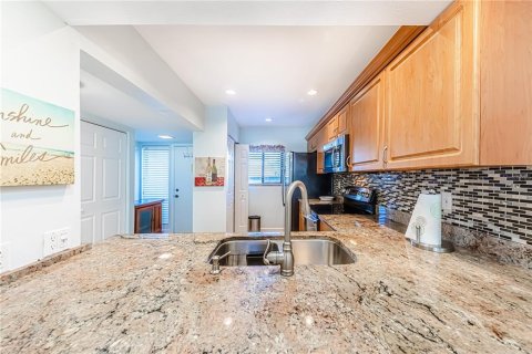 Condo in Venice, Florida, 2 bedrooms  № 1551460 - photo 9
