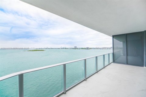 Condo in Miami, Florida, 1 bedroom  № 2075032