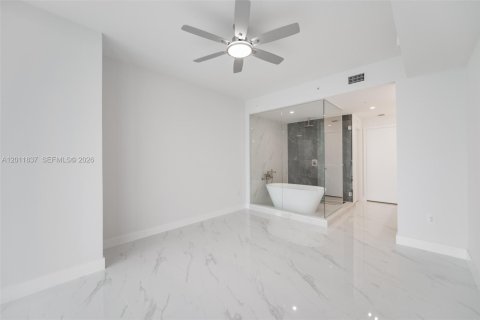 Condo in Miami, Florida, 1 bedroom  № 2075032 - photo 14