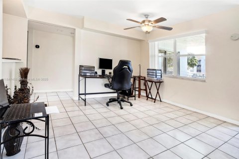 Condominio en venta en Cutler Bay, Florida, 2 dormitorios, 104.33 m2 № 1848254 - foto 21