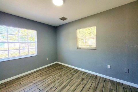 Villa ou maison à louer à Tampa, Floride: 4 chambres, 137.31 m2 № 2423827 - photo 23