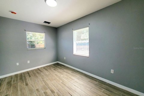 Villa ou maison à louer à Tampa, Floride: 4 chambres, 137.31 m2 № 2423827 - photo 19