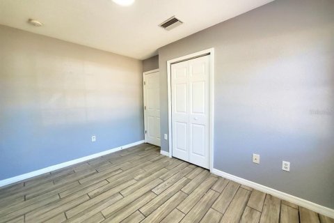 Villa ou maison à louer à Tampa, Floride: 4 chambres, 137.31 m2 № 2423827 - photo 24