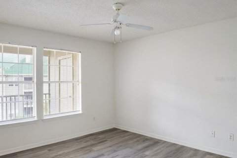 Condo in Orlando, Florida, 2 bedrooms  № 2383765 - photo 28