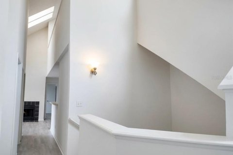 Condo in Orlando, Florida, 2 bedrooms  № 2383765 - photo 11