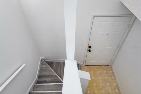 Condo in Orlando, Florida, 2 bedrooms  № 2383765 - photo 8