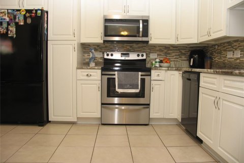 Casa en venta en Ormond Beach, Florida, 3 dormitorios, 195.09 m2 № 1785597 - foto 3
