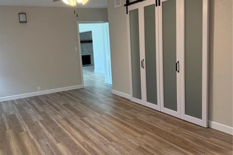 House in Winter Haven, Florida 3 bedrooms, 187.48 sq.m. № 1805764 - photo 16