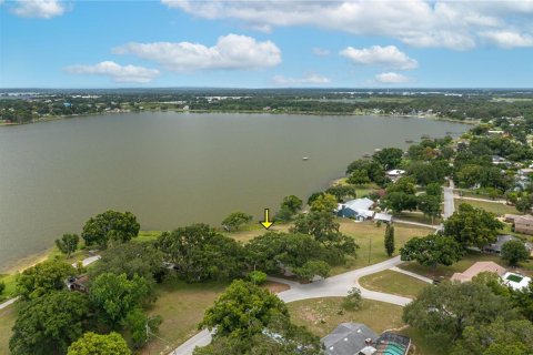 House in Winter Haven, Florida 3 bedrooms, 187.48 sq.m. № 1805764 - photo 4
