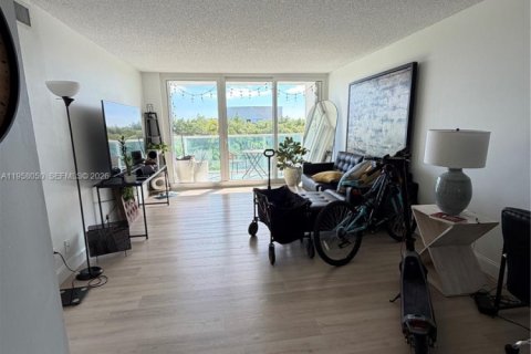 Снять в аренду квартиру в Санни-Айлс-Бич, Флорида 2 спальни, 126.07м2, № 2022171 - фото 5