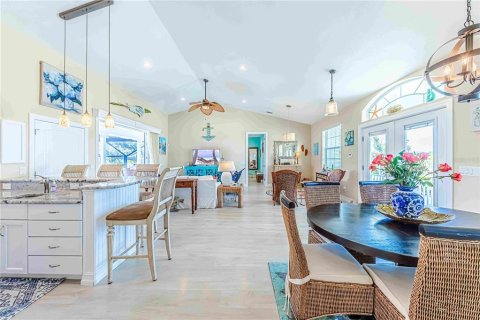 Villa ou maison à vendre à Placida, Floride: 3 chambres, 151.24 m2 № 1524581 - photo 6