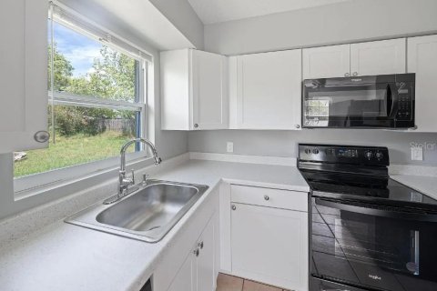 Casa en venta en Melbourne, Florida, 4 dormitorios, 110.74 m2 № 1898617 - foto 4