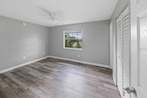 Casa en venta en Melbourne, Florida, 4 dormitorios, 110.74 m2 № 1898617 - foto 11