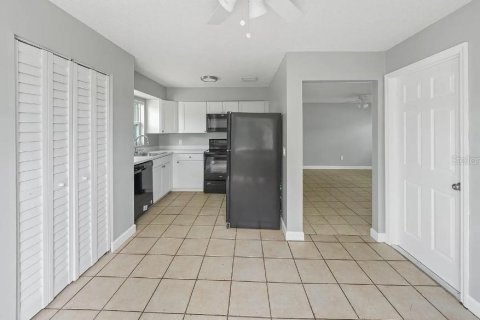Casa en venta en Melbourne, Florida, 4 dormitorios, 110.74 m2 № 1898617 - foto 5