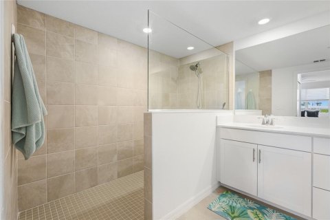 Condo in Venice, Florida, 3 bedrooms  № 2391593 - photo 20