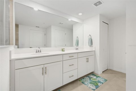 Condo in Venice, Florida, 3 bedrooms  № 2391593 - photo 21