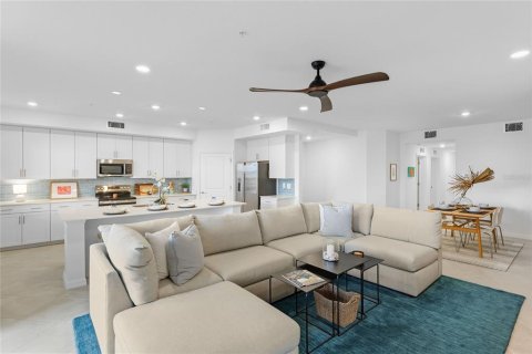 Condo in Venice, Florida, 3 bedrooms  № 2391593 - photo 4