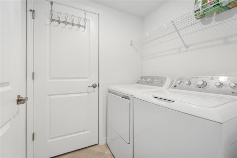 Condo in Venice, Florida, 3 bedrooms  № 2391593 - photo 26