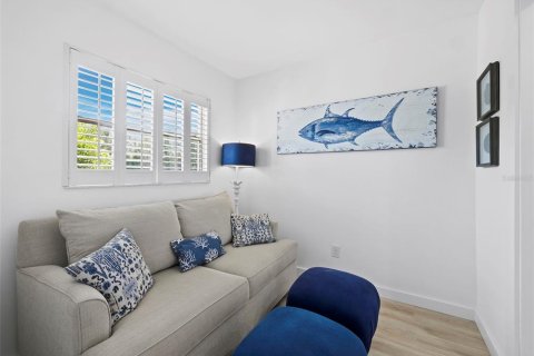 Condo in Longboat Key, Florida, 2 bedrooms  № 1829771 - photo 21