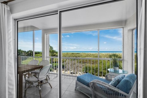 Condo in Longboat Key, Florida, 2 bedrooms  № 1829771 - photo 13